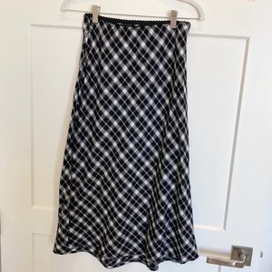 Wild Fable black and white flannel skirt Sz XS